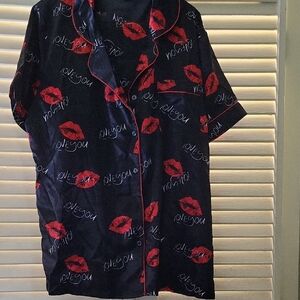 Black Pajama Set with Red Lips Print
